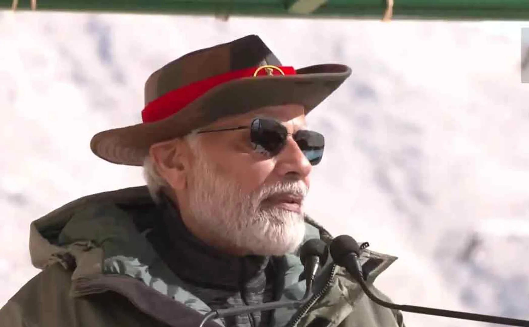 Prime Minister celebrated diwali with Army people 
