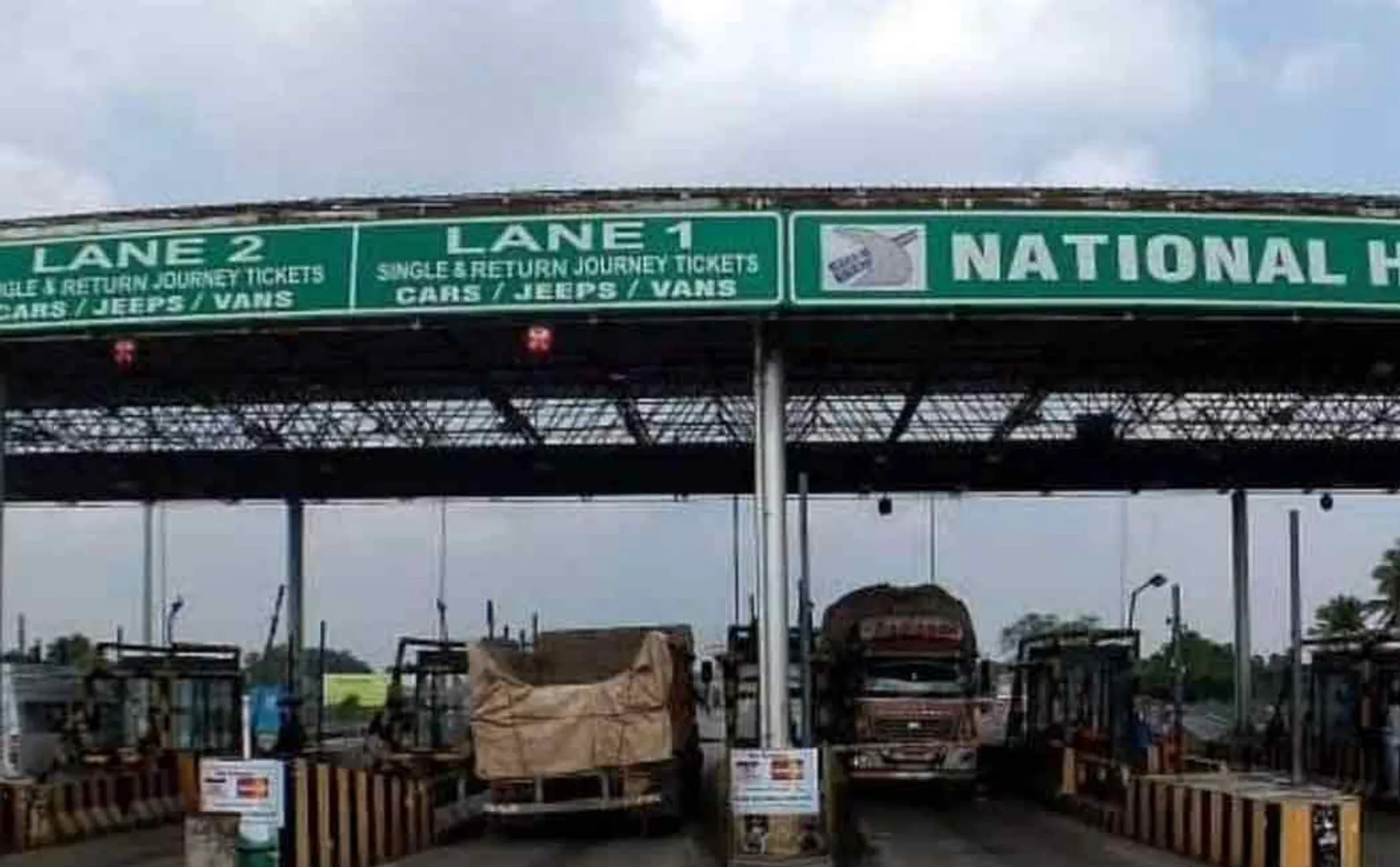 Perambalur toll plaza employees struggle 