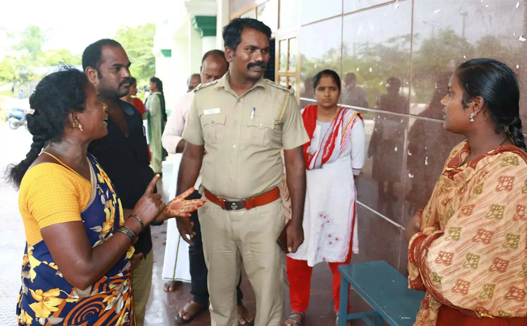 student and her mother tried set fire college campus