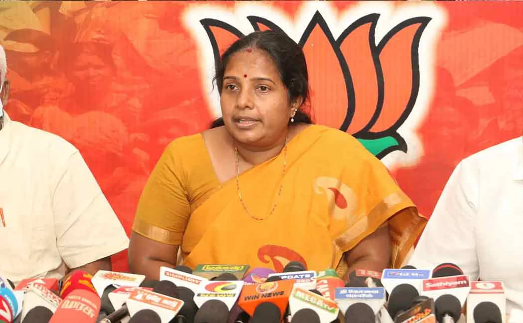 “The victimized party is the BJP; We don't need to do politics in this" Vanathi Srinivasan