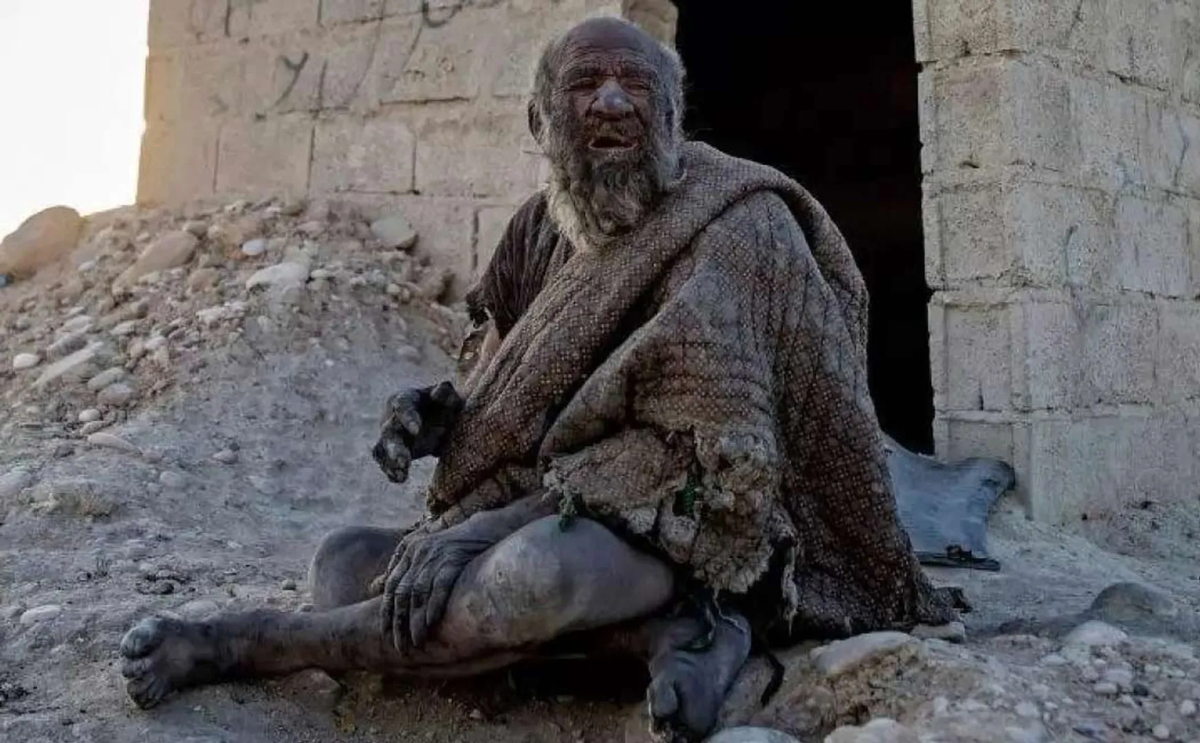world dirtiest man amou haji passed away