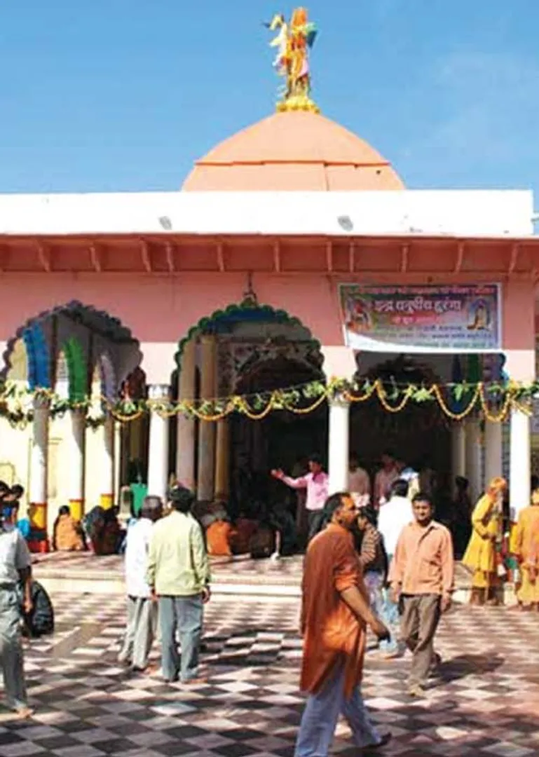 /idhalgal/om/kannans-annanukkor-temple