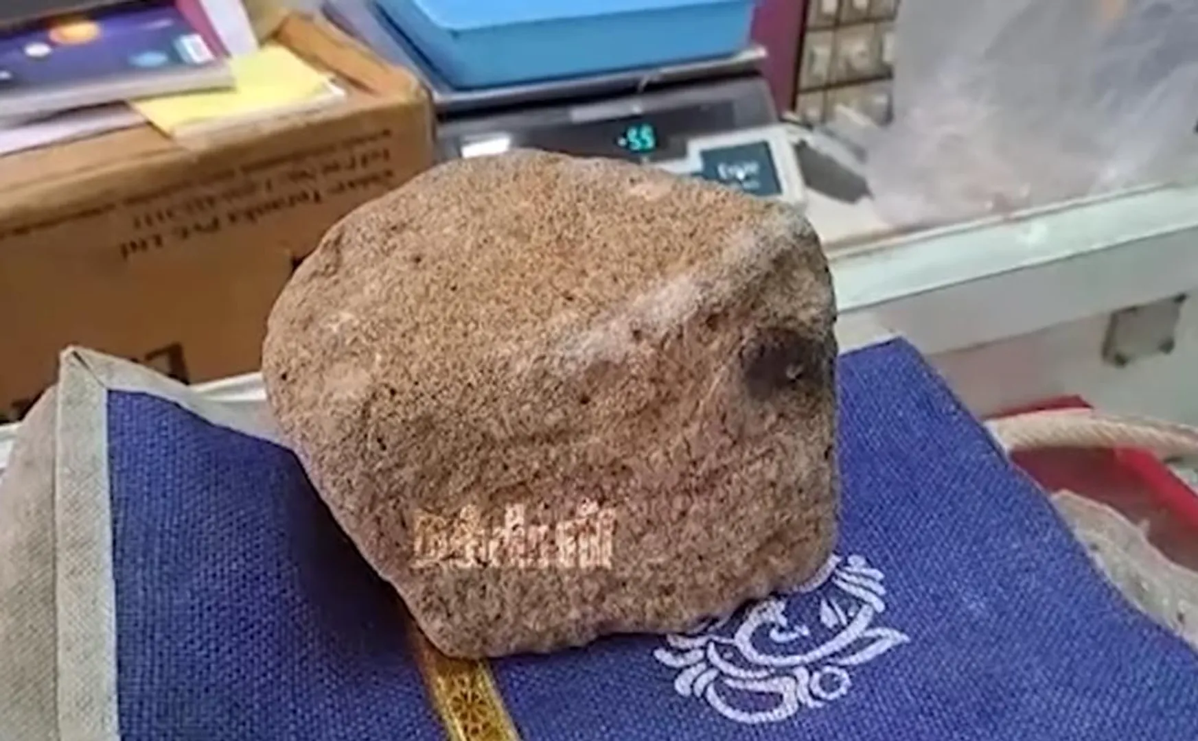 strange stone found sea 