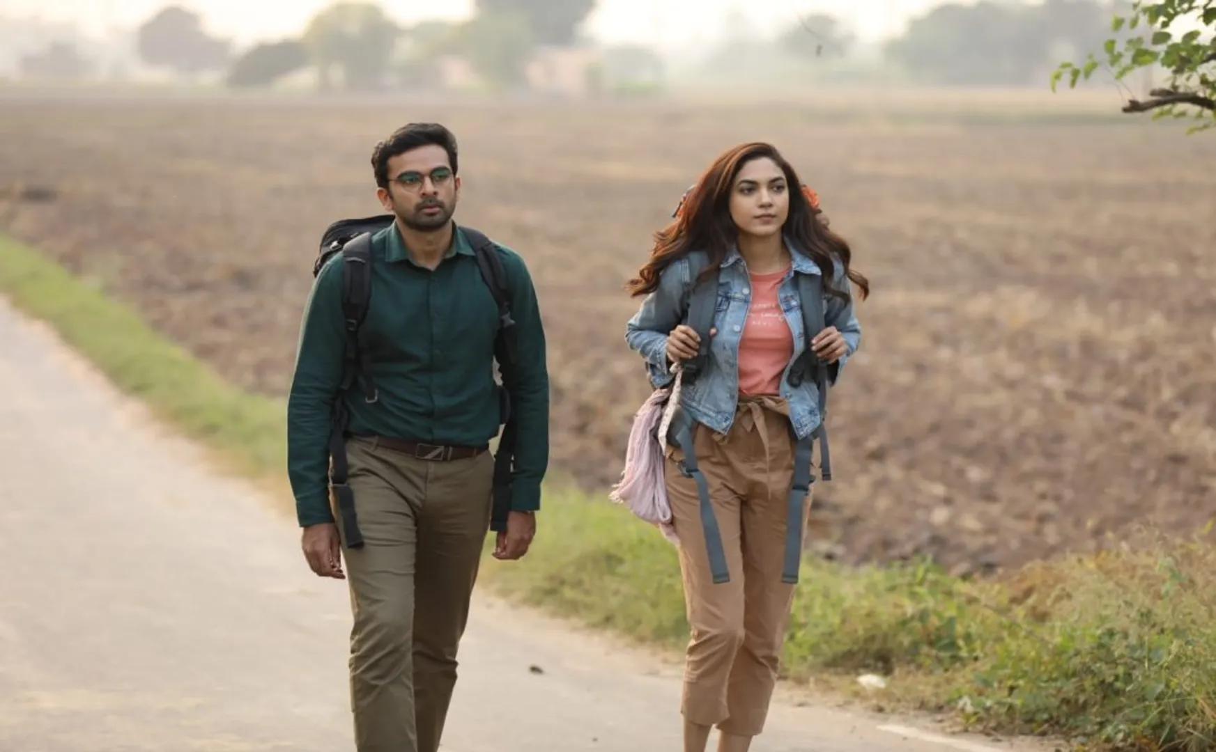 Nitham Oru Vaanam movie review