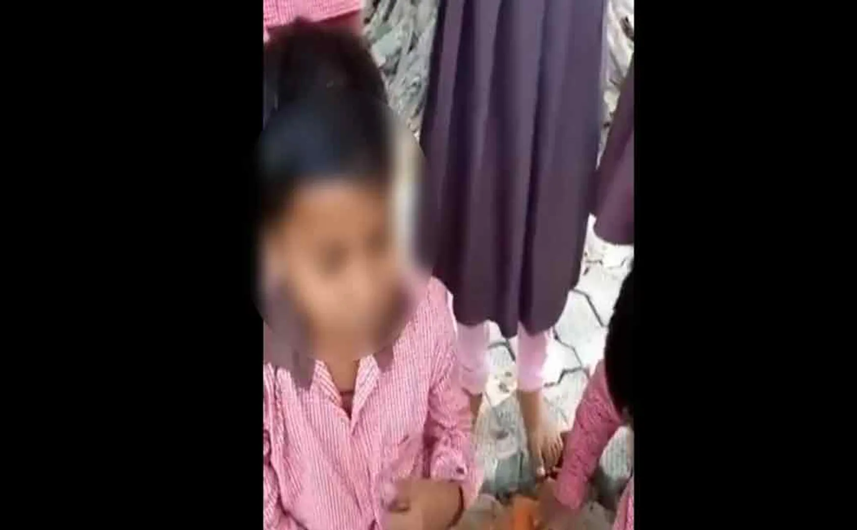 A Dalit student who did not bring a separate plate.. The teacher attacked the teacher