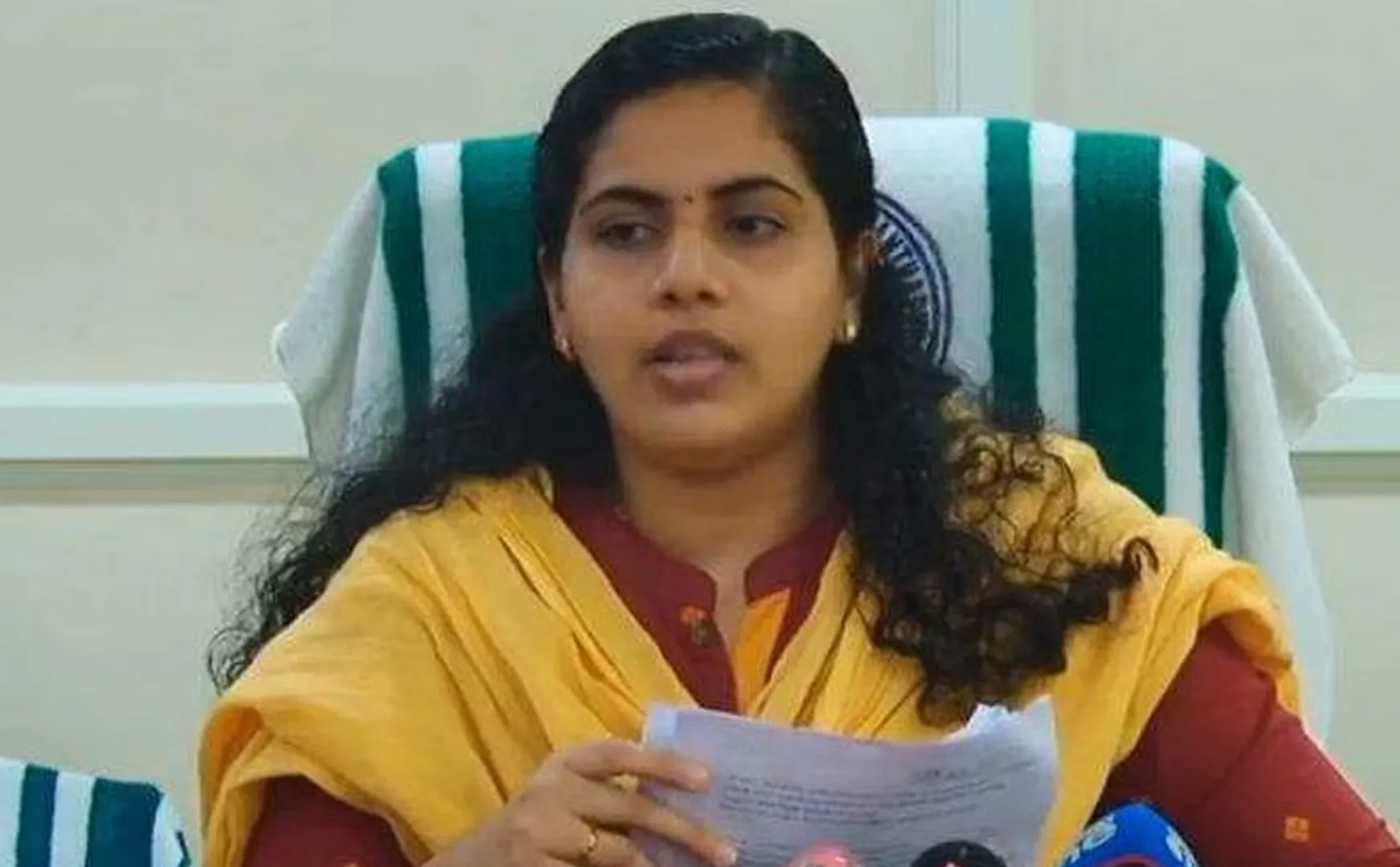 Mayor Arya Rajendran denies writing letter CPIM district secretary seeks inquiry