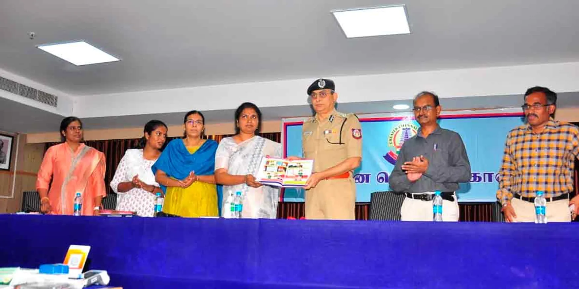 'muthu and 30 Thieves' - Commissioner of Police who published the book