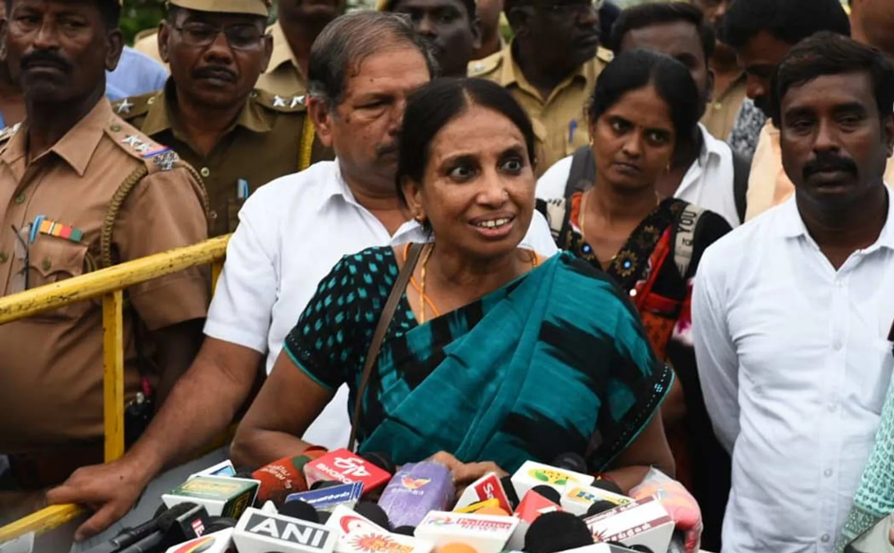 nalini said We feel safe with journalists tamilnadu