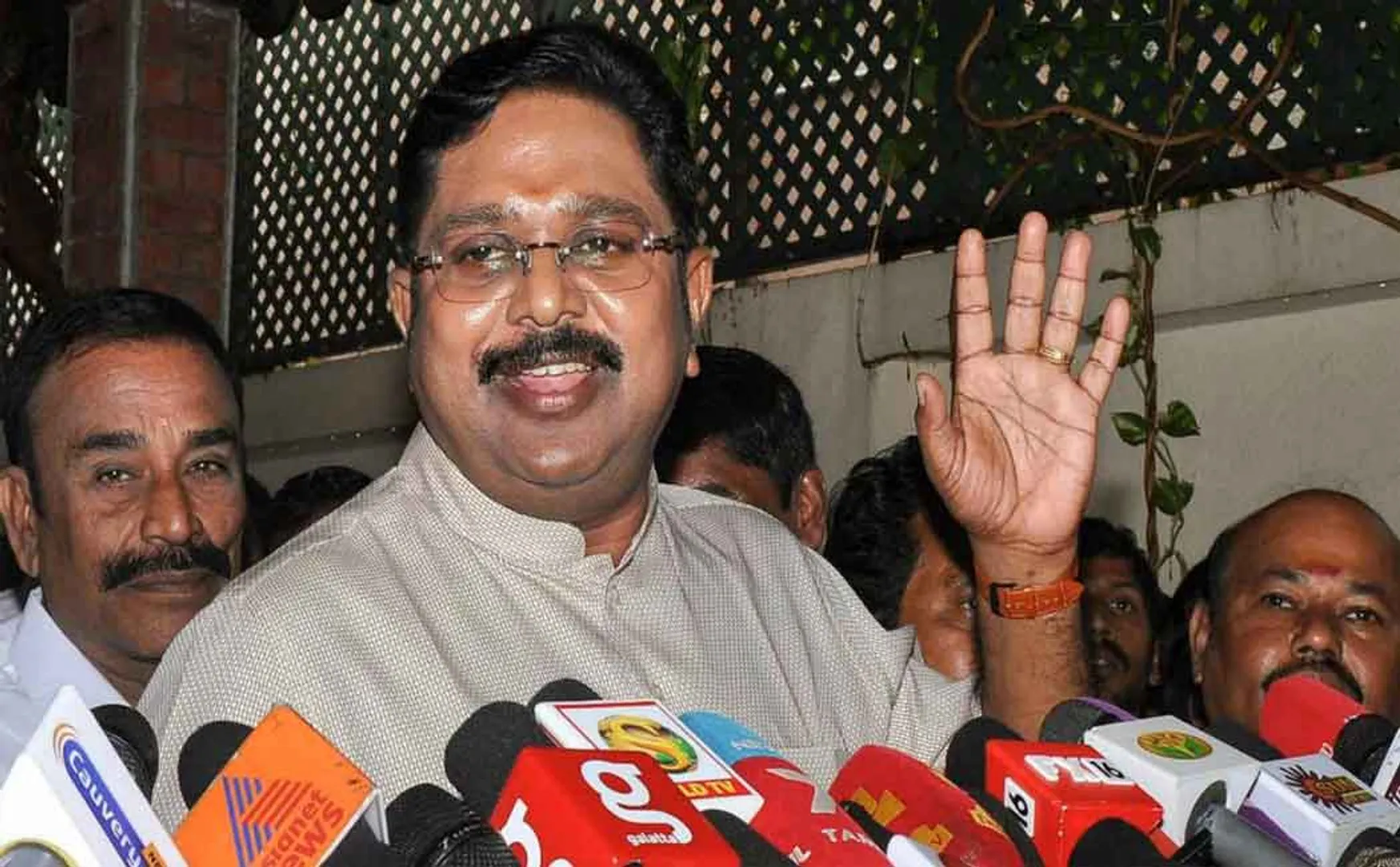 “Let us act like squirrels in elections; AIADMK is a headless party”- DTV Dhinakaran