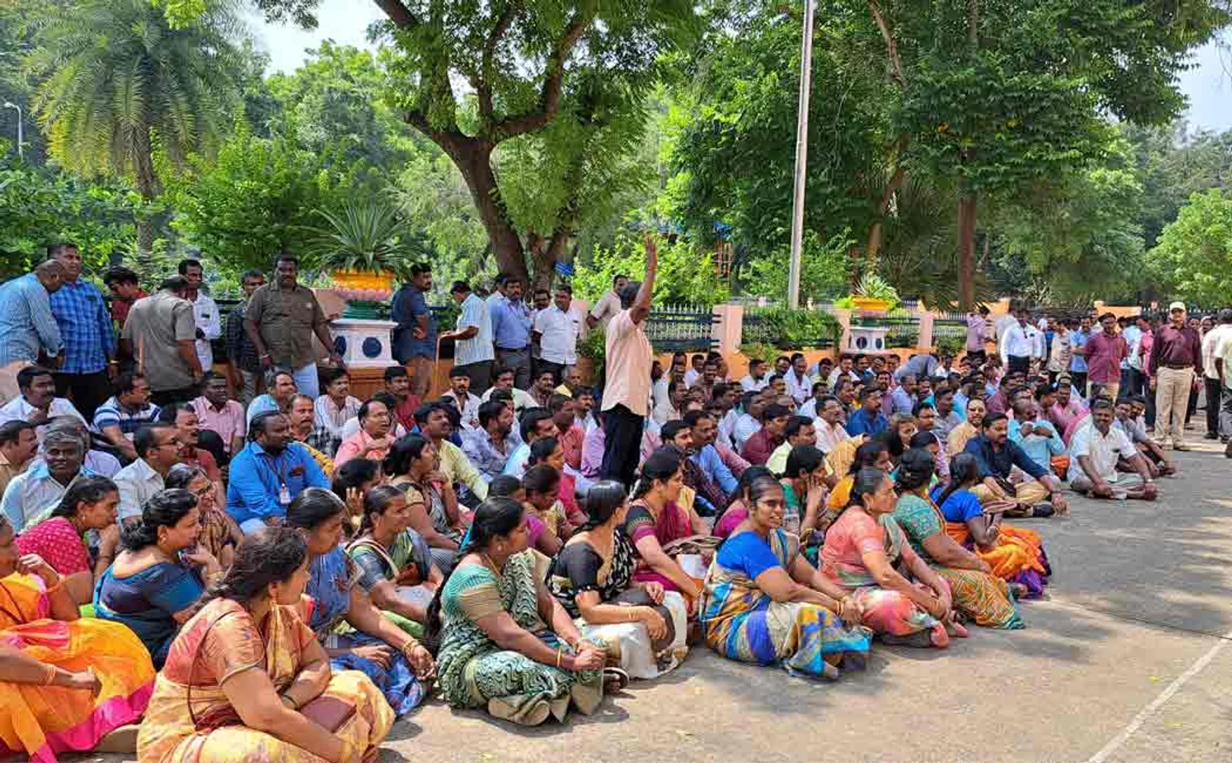 Special officers of the University are Struggling in the Annamalai University campus