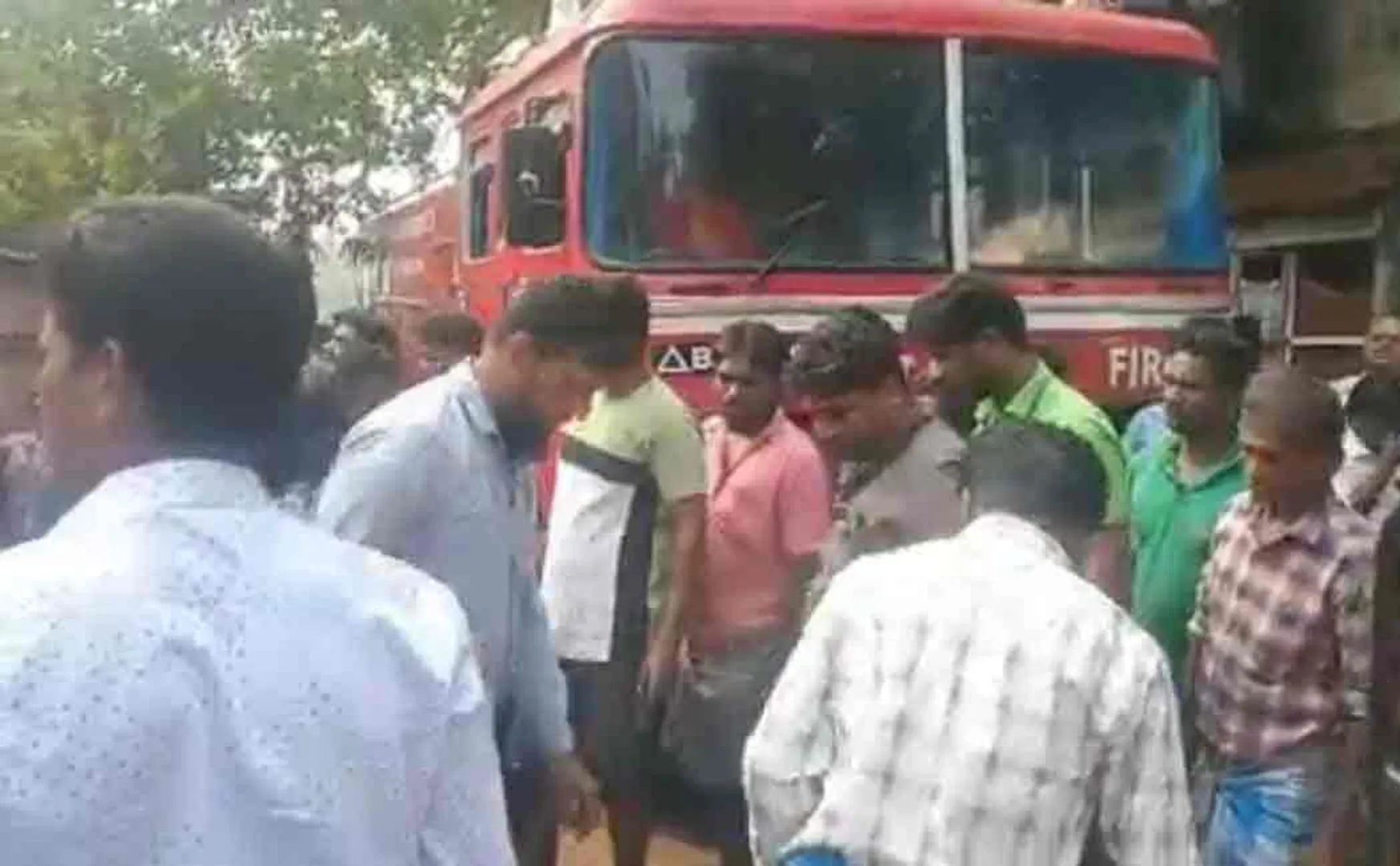The fire in the shop! Rs. Goods worth 3.50 lakhs were by fire!