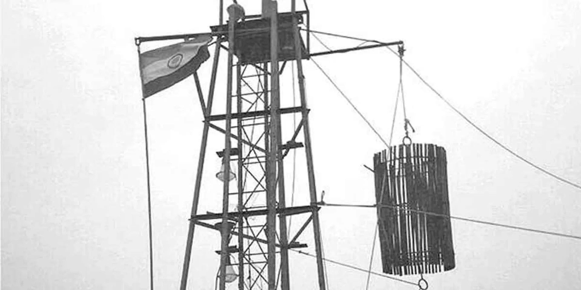 Cyclone warning-Storm cage boom in many places including Nagai, Thoothukudi