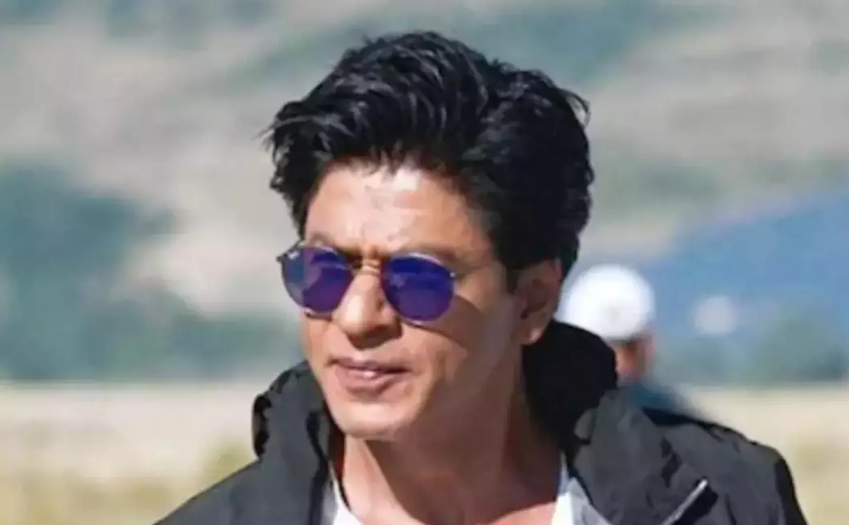 Shah Rukh Khan's wife Gauri Khan reveals Mannat's new nameplate is not diamond-studded