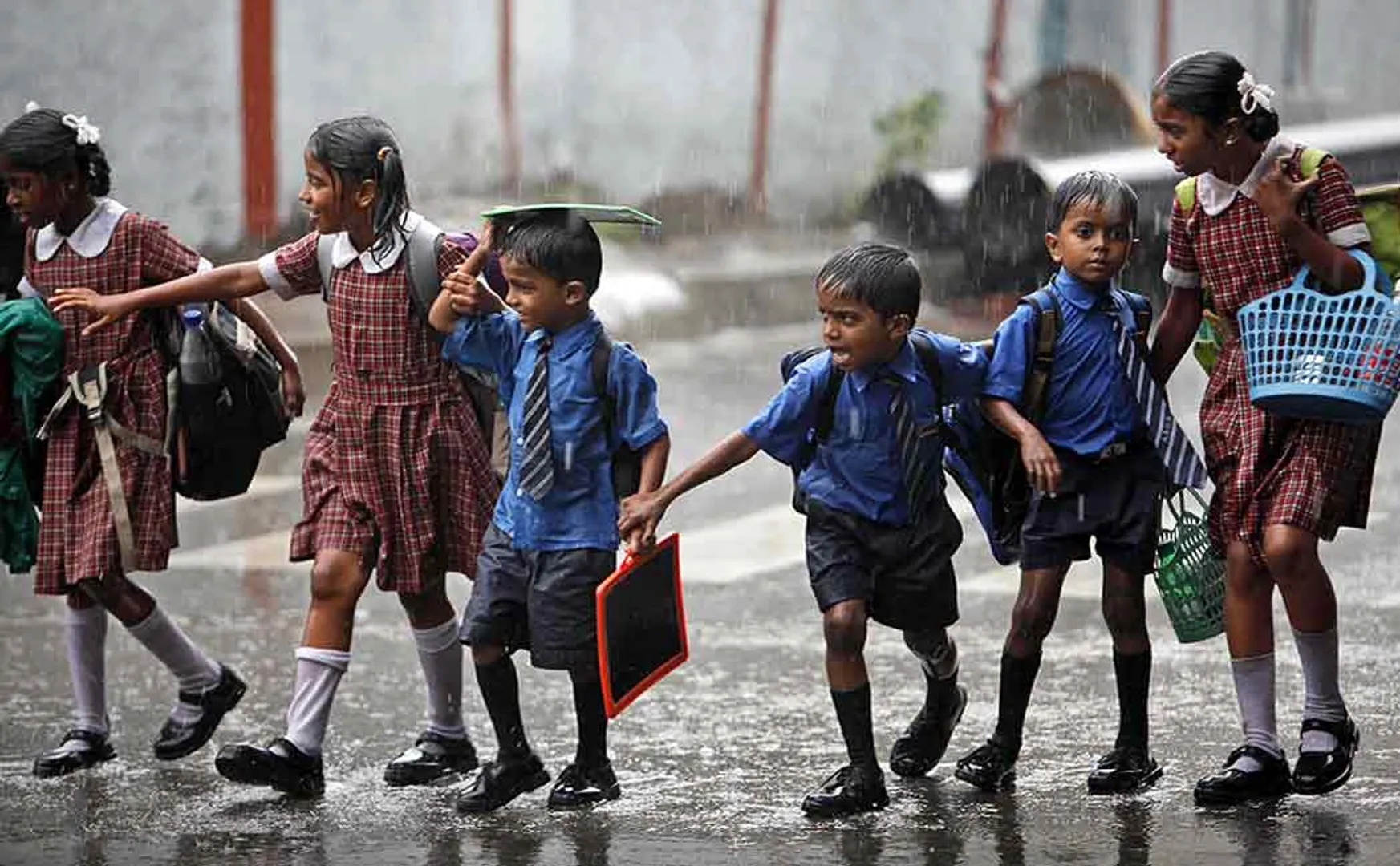 heavy rain; A holiday for schools and colleges in a district