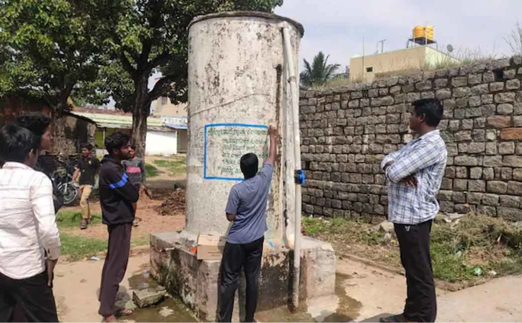 People who cleaned the tank with goomyam because the woman from the alternative community drank the water