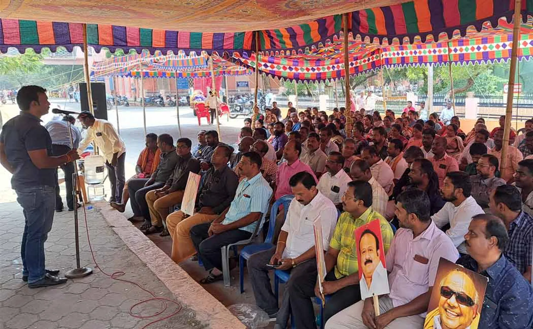 staffs fast Annamalai University to insist on 5 demands