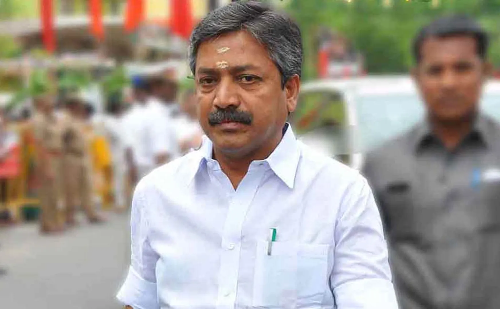 cv shanmugam talk about ttv dhinakaran