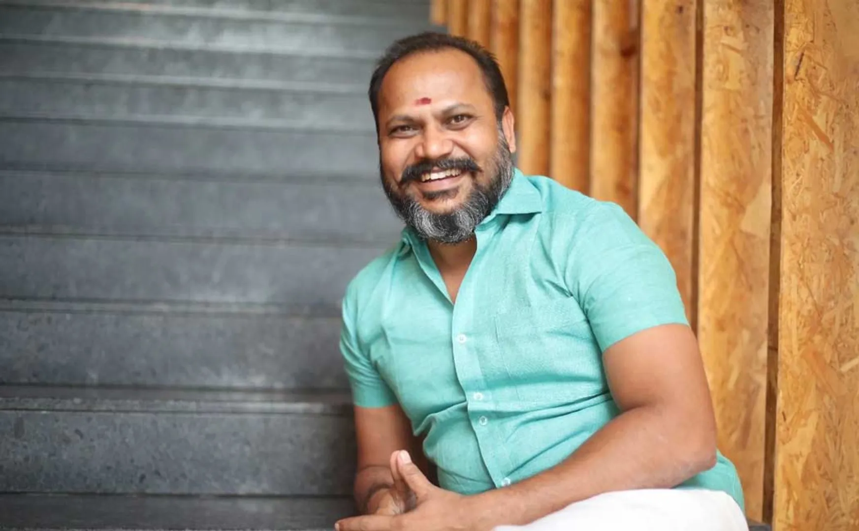 Pattathu Arasan fame durai sudhakar shares his experience about he travelled 