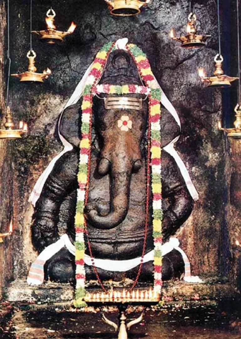 /idhalgal/balajothidam/karpaka-ganesha-who-solves-maternal-curses-c-th-meenakshi-shanmugam