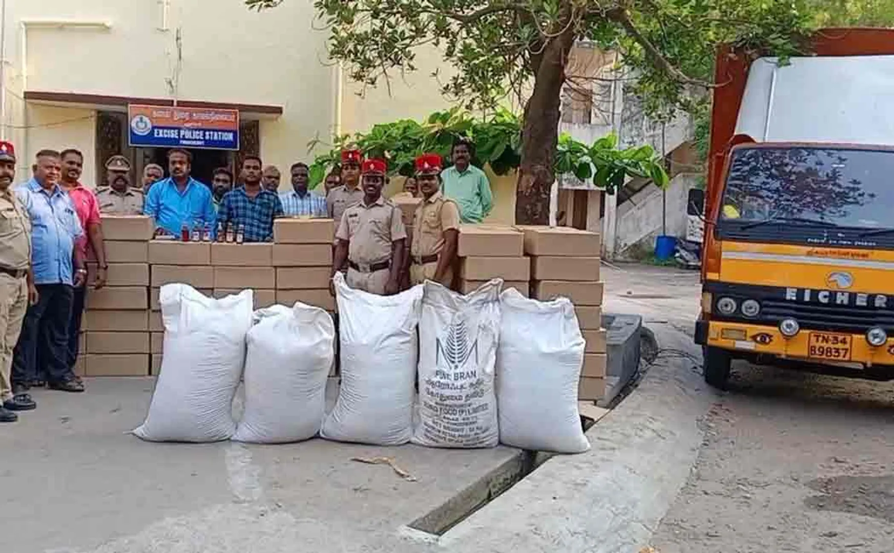 Fake wine bottles with bran bags! Pondicherry police shocked!