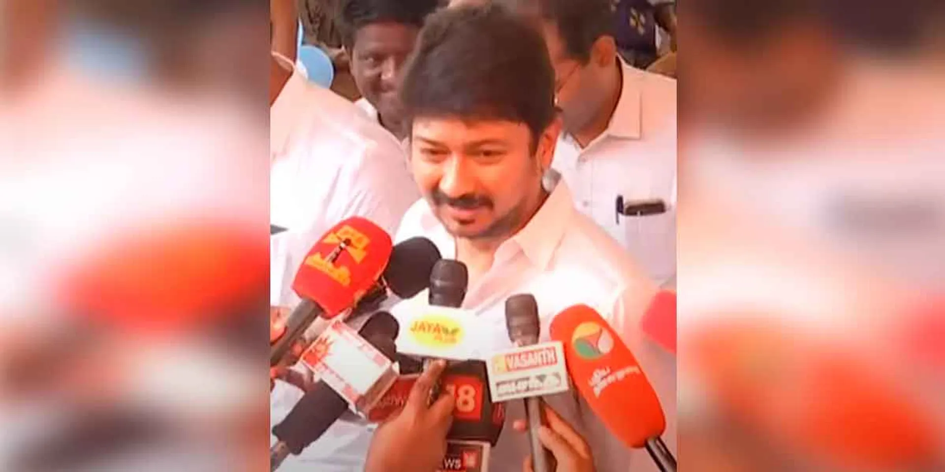 Udhayanidhi smiled at the question about Edappadi's speech and moved away