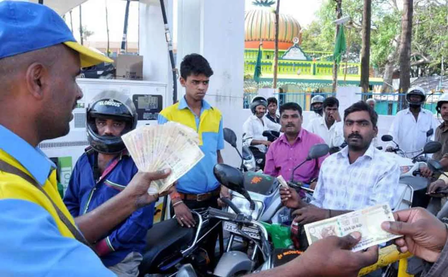 The price of petrol will drop in one fell swoop