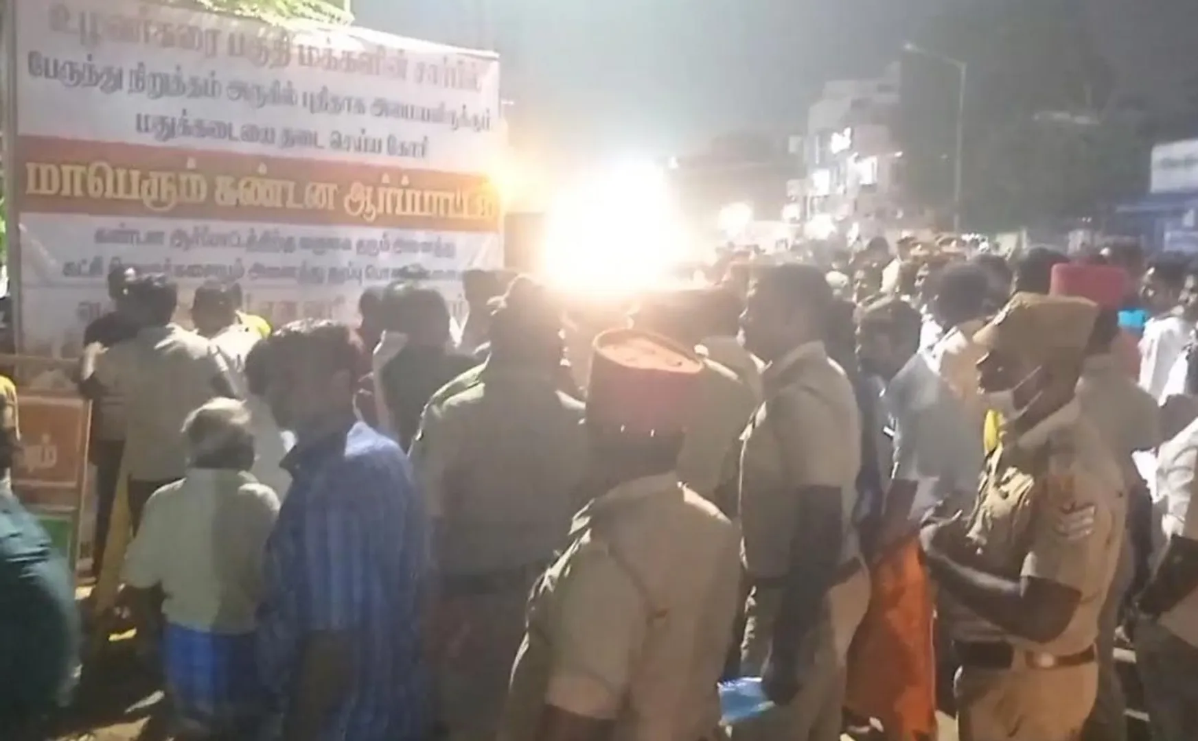 People stuggle to shut liquor shop open in public places in Puducherry