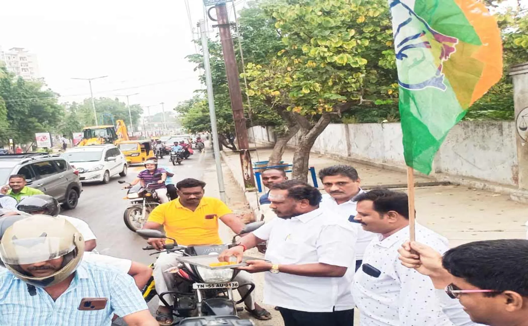 himachal pradesh  congress  victory celebrated in  trichy