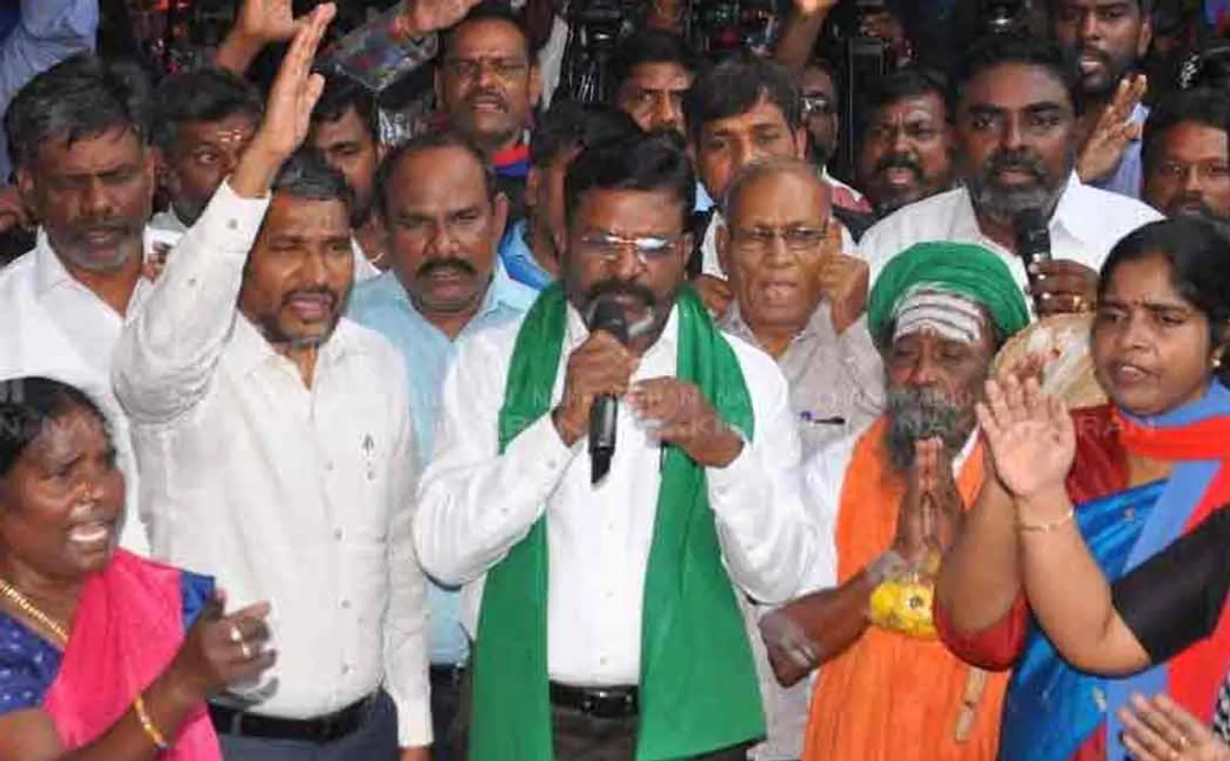 Thirumavalavan condemns saffron Ambedkar