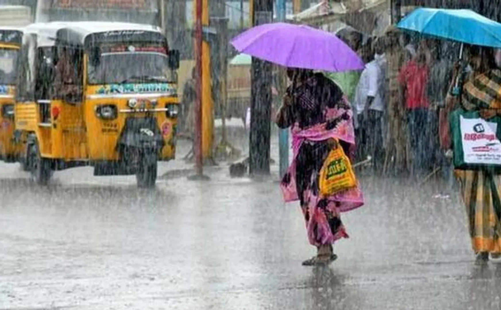 people has been affected Normal life due heavy rain  Karur  