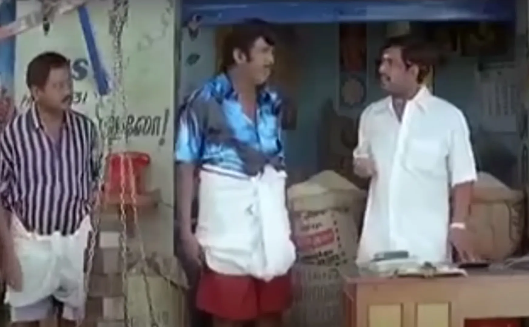 youth has stolenbag of rice style of Vadivelu film Kallakurichi