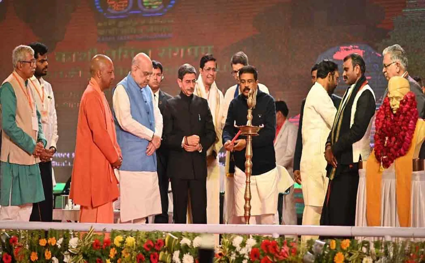 Completed Kasi Tamil Sangam; Amit Shah said that Tamil is the first language of the world