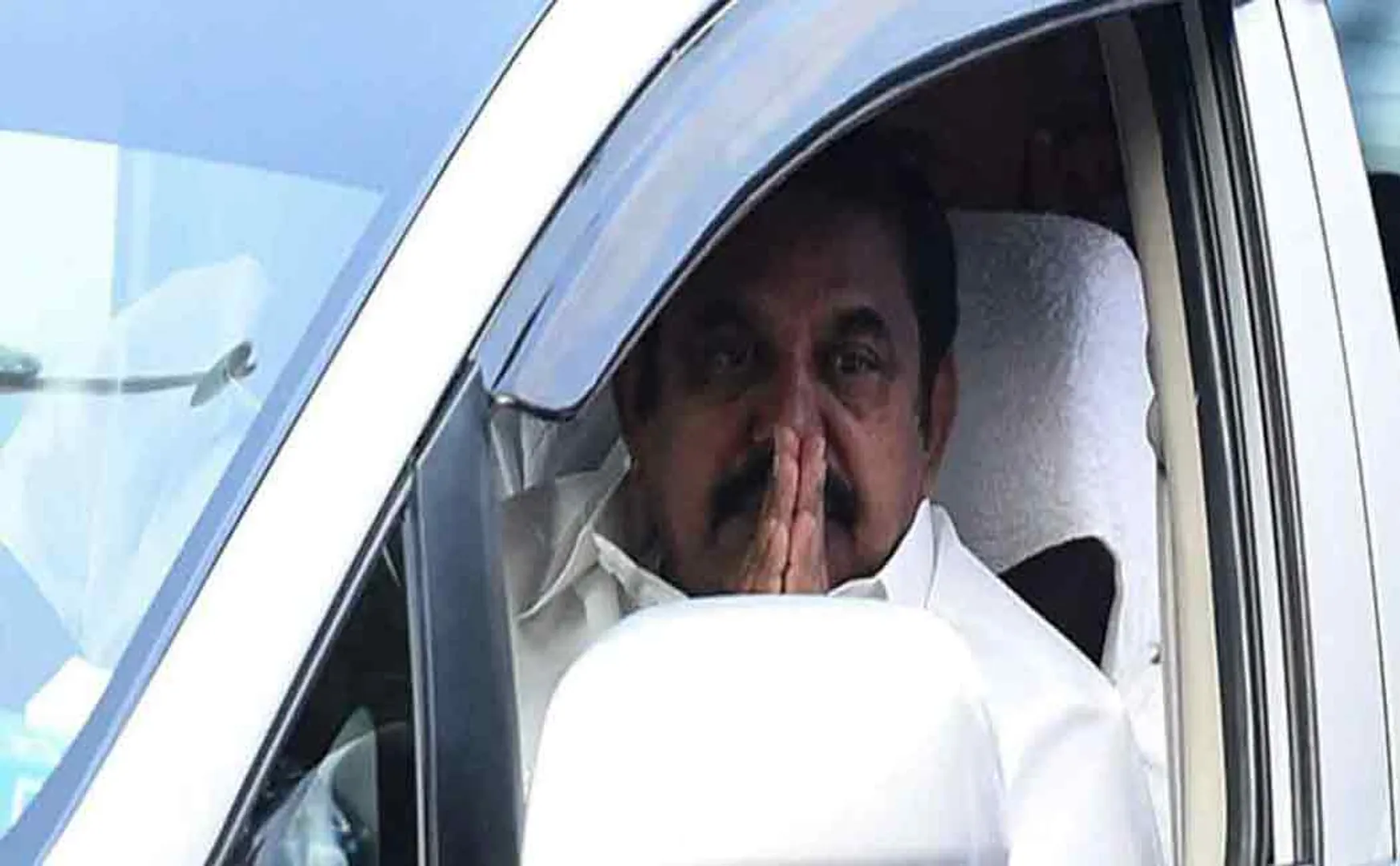 Edappadi Palaniswami at the hospital