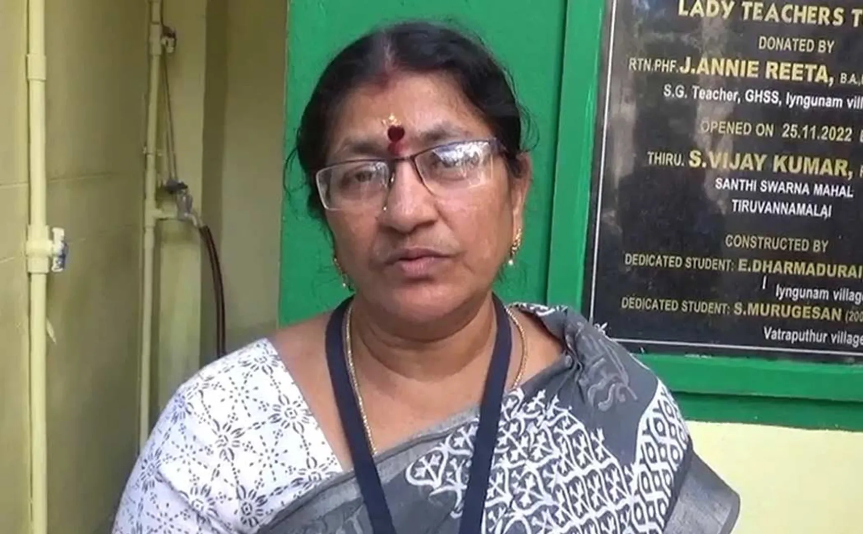  government school teacher built toilets for the students at her own expense