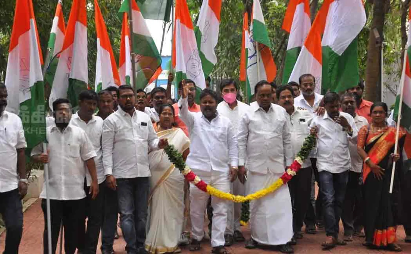 tamilnadu congress pay tribute to thanthai periyar