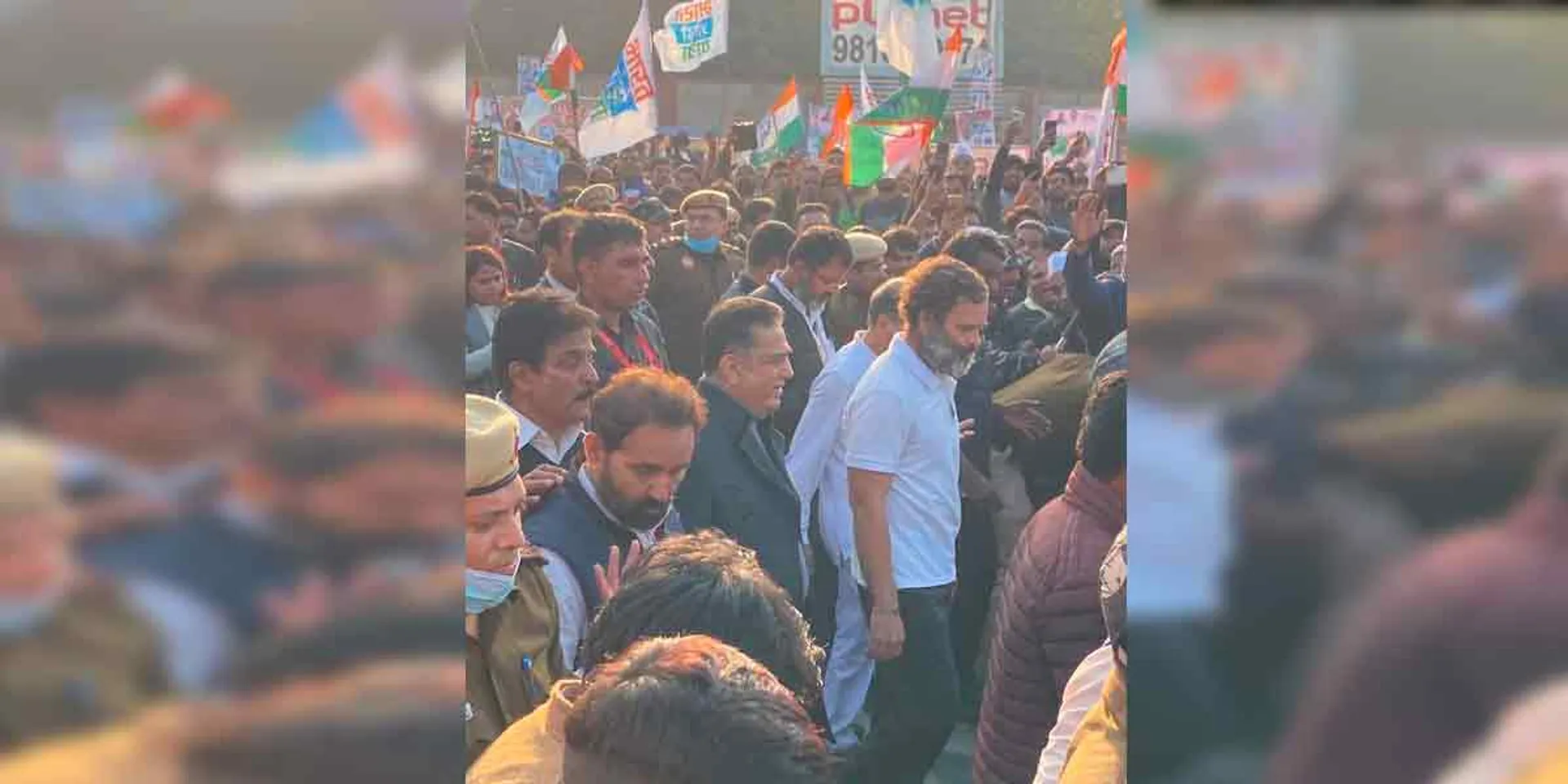  "Contribution as a citizen is always there. Jai Hind" - Kamal Haasan joins hands with Rahul