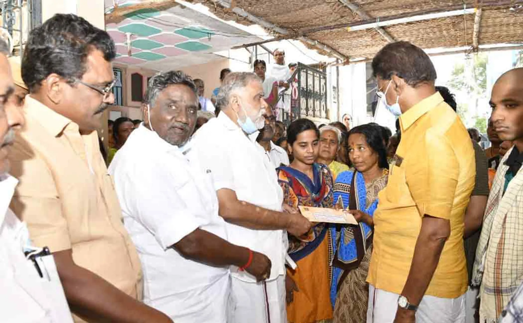Government compensation for the families of 8 people who passed away in the accident!