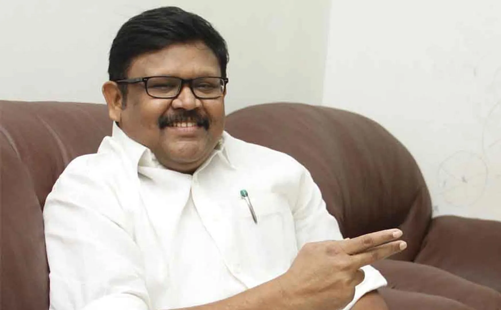 Vaigai Selvan deleted his Twitter post due to opposition from Shivaji peravai