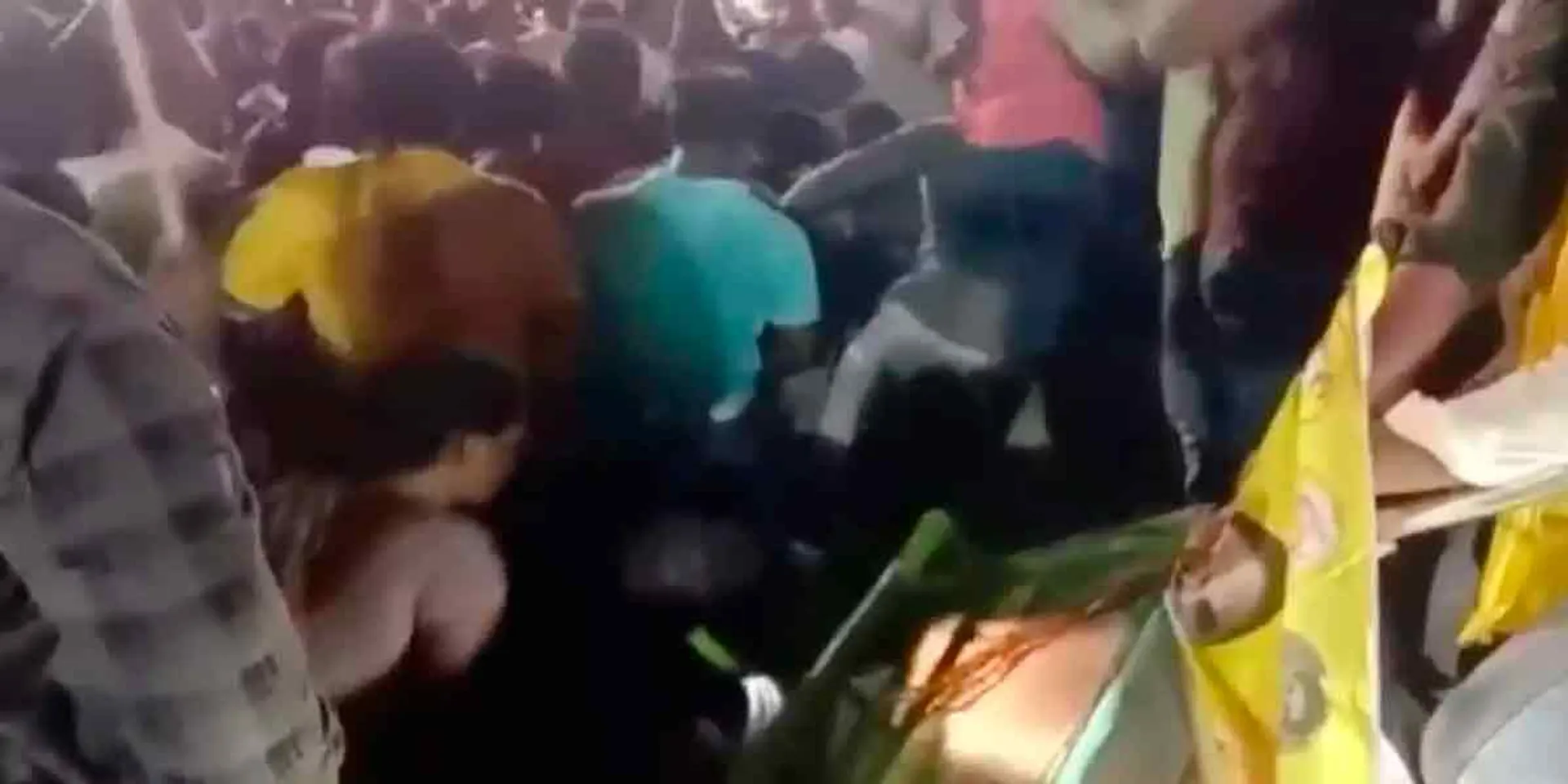 Congestion in former chief minister's conference; 8 people lost their lives