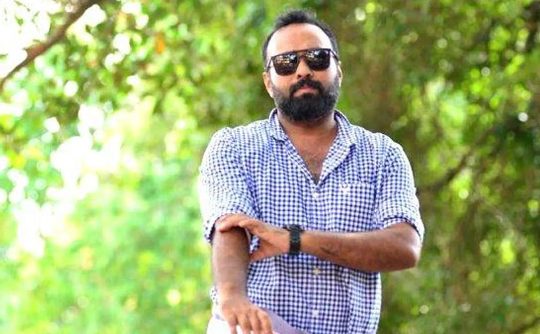 nalla samayam movie issue director omar lulu explained 