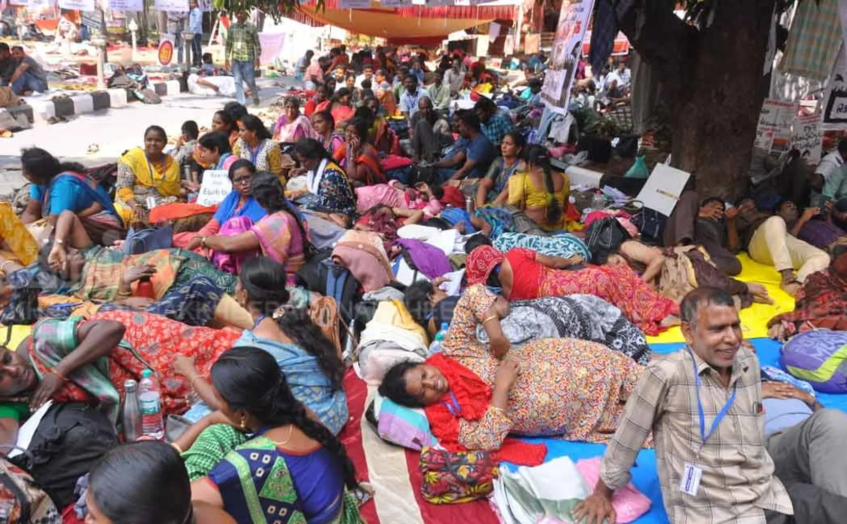 teachers health affected hunger strike which continues for the fifth day