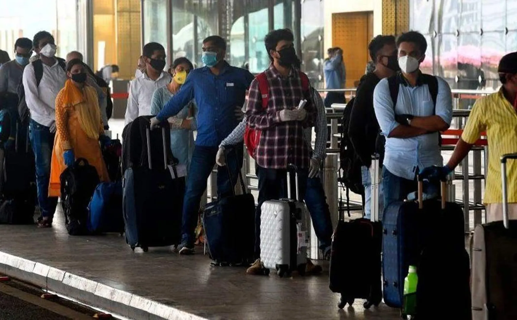 Corona certificate mandatory for travelers coming  India from 6 countries including China