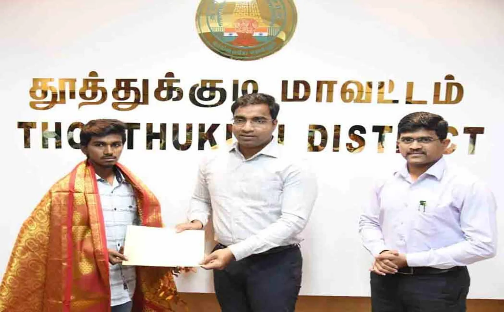 tenkasi district courtallam falls incident