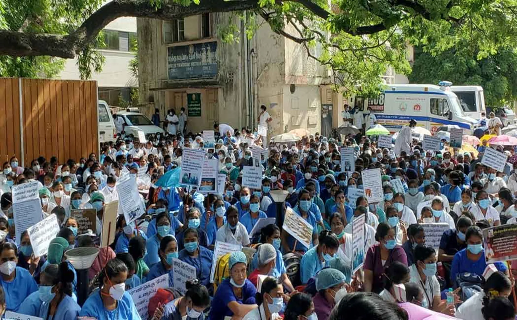 contract nurses struggle demanding that work should be made permanent
