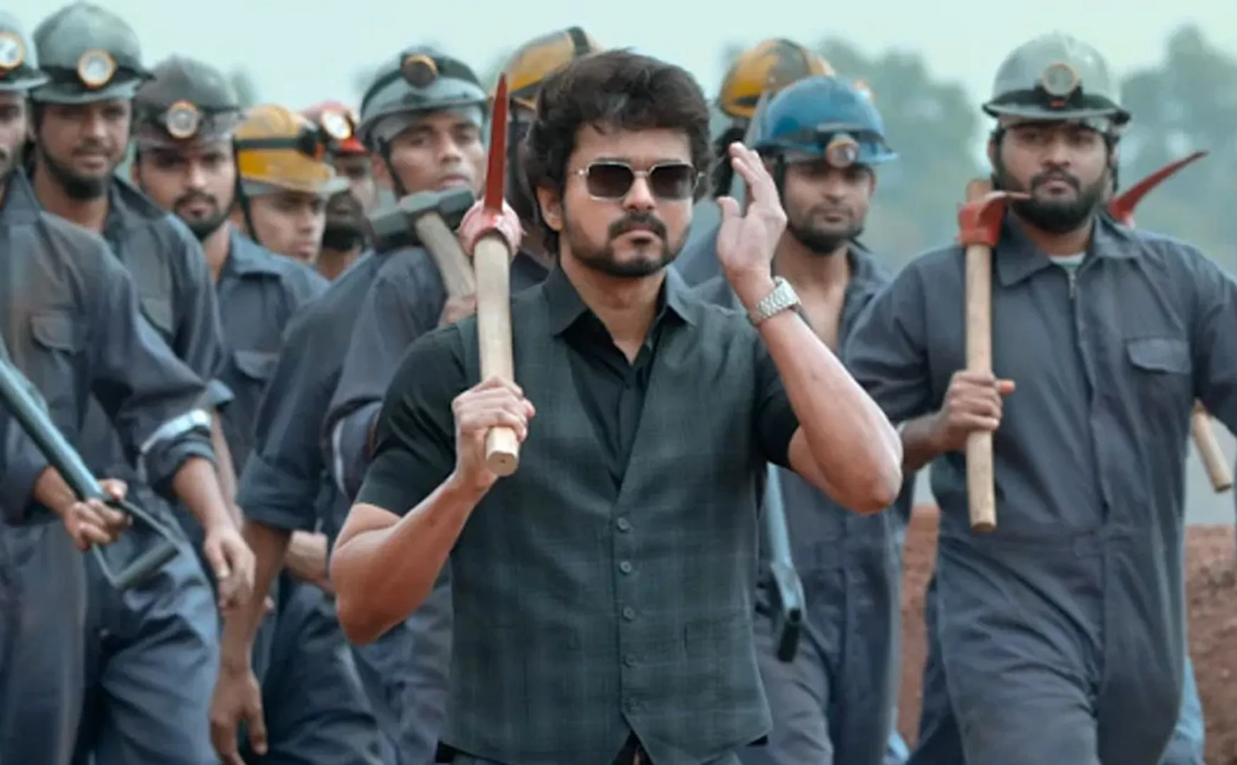 vijay fans prayer for varisu movie success