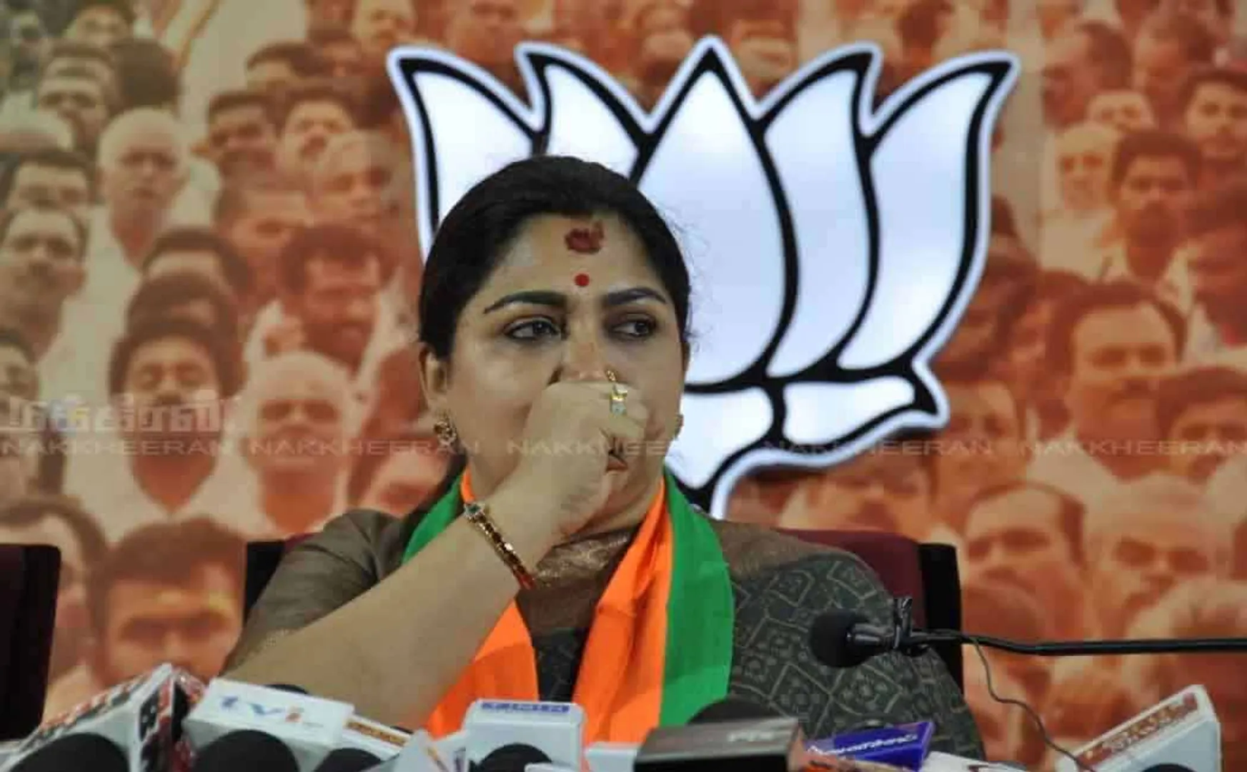 Khushbu supports Governor RN Ravi's opinion!