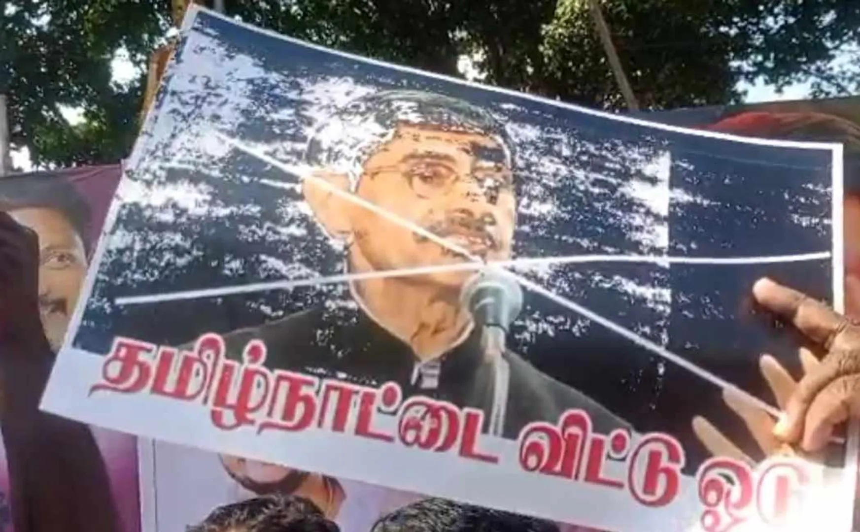 struggle against Tamil Nadu Governor RN Ravi in Puducherry too