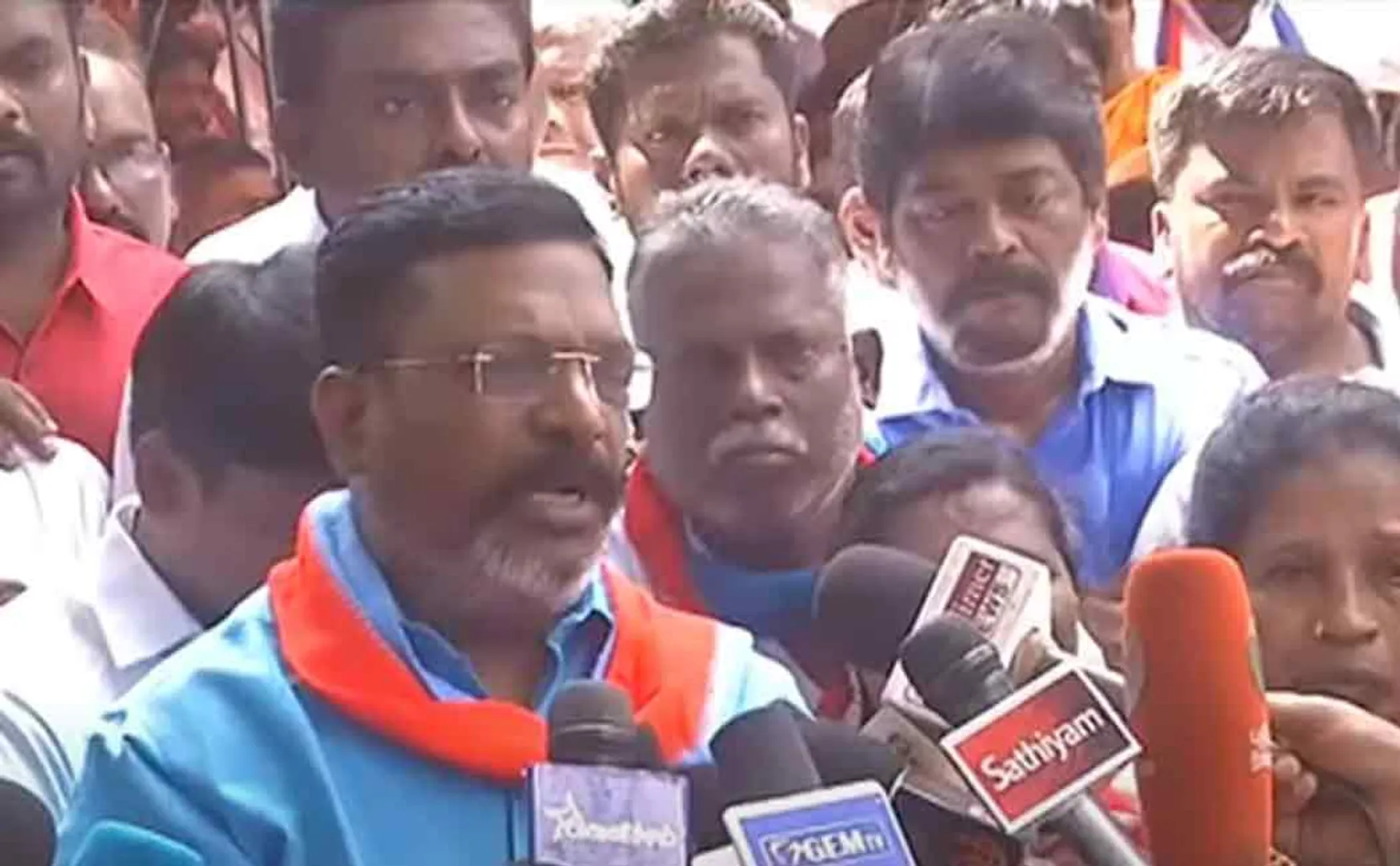 Thirumavalavan protest regarding Vengaivayal village issue