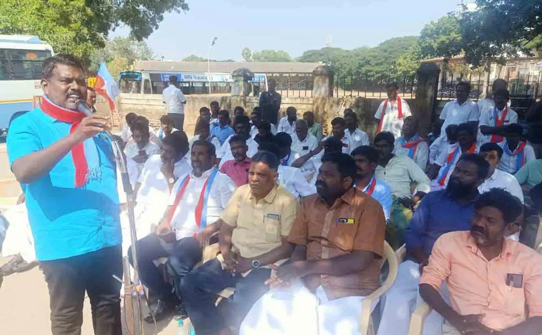 vck struggle demanding arrest those involved vengaivayal issue