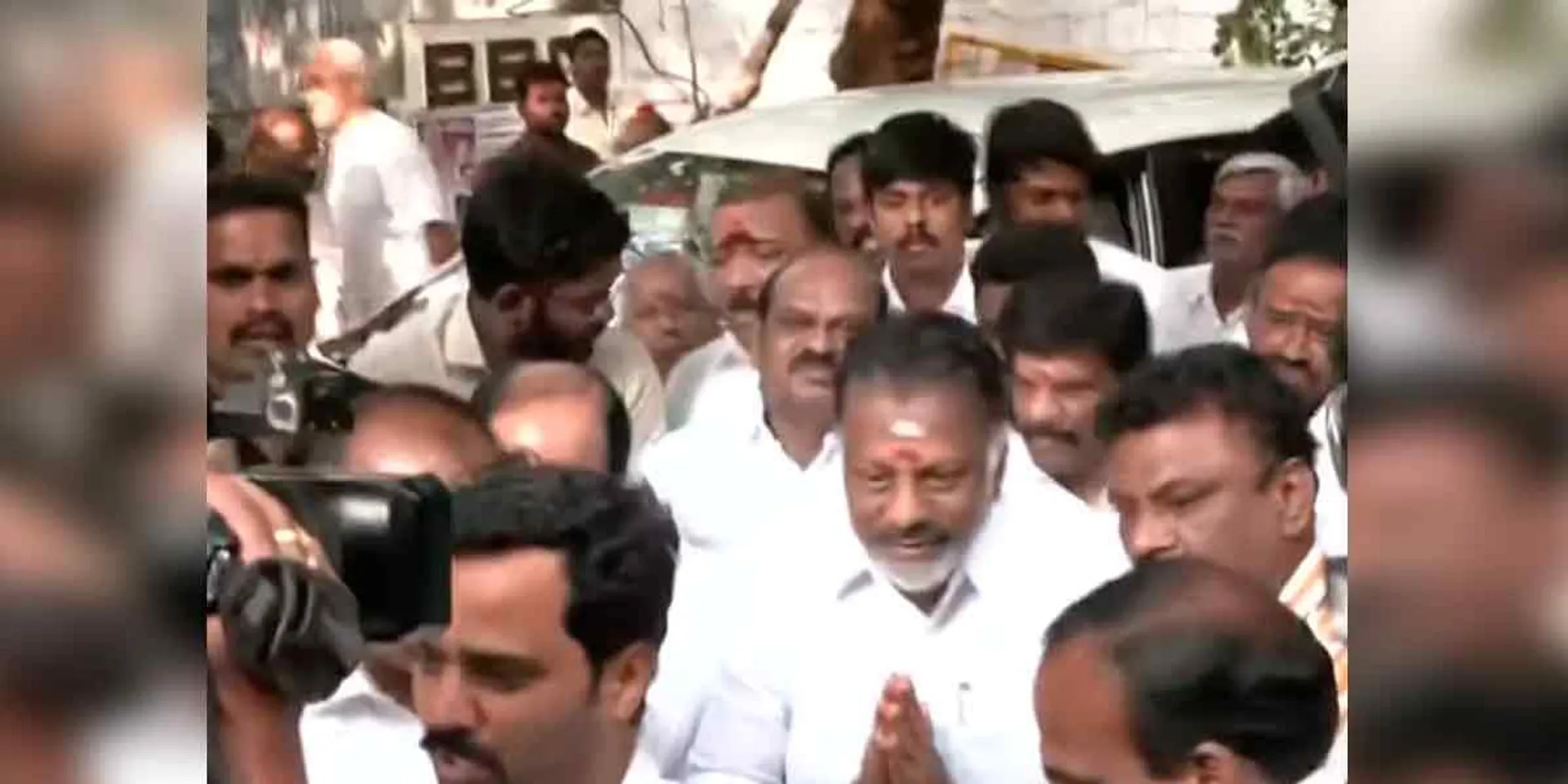 By-election contest ;OPS in Kamalalayam